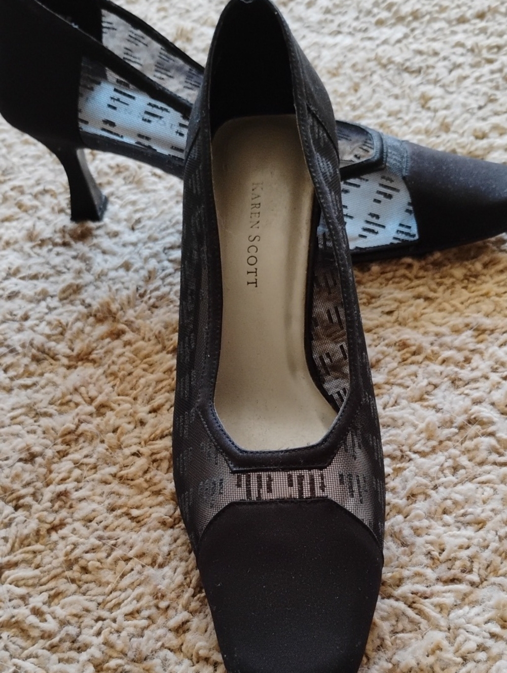 Karen Scott Black Patterned Pointed-Toe Pumps